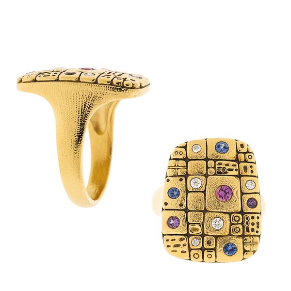 18KT YELLOW GOLD WITH SAPPHIRES  AND DIAMONDS  AND HAND TOOLING