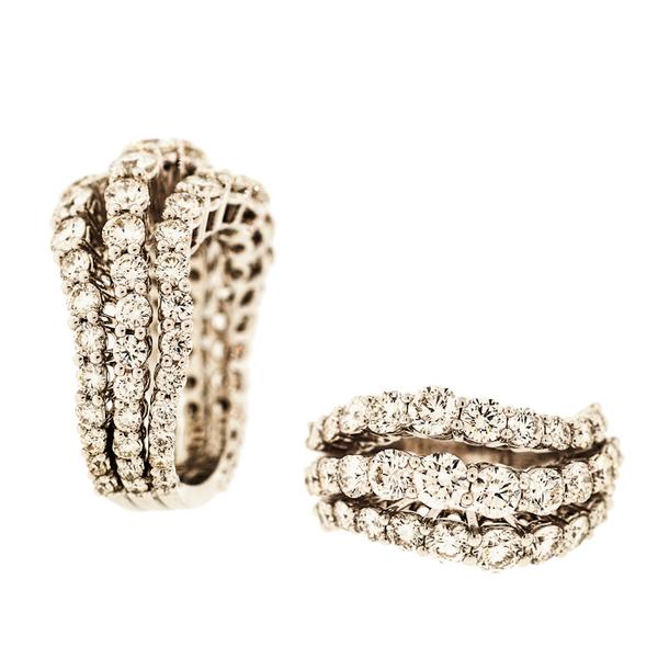 18KT. WHITE GOLD DIAMOND RING